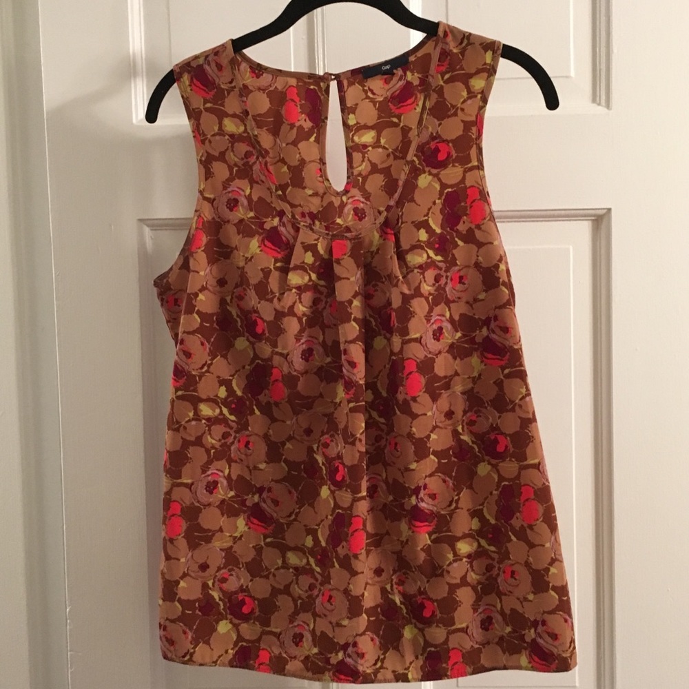 GAP Blouse goes with everything! really loved it but to small for me.